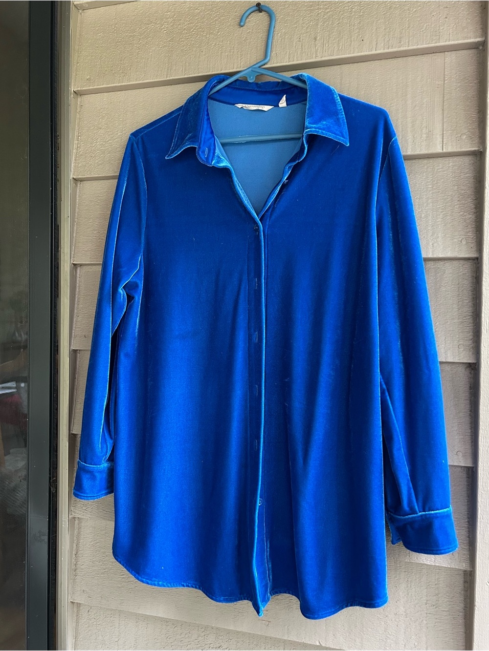 Soft Surroundings Blue Velvety Button-Front Women's blouse. Medium